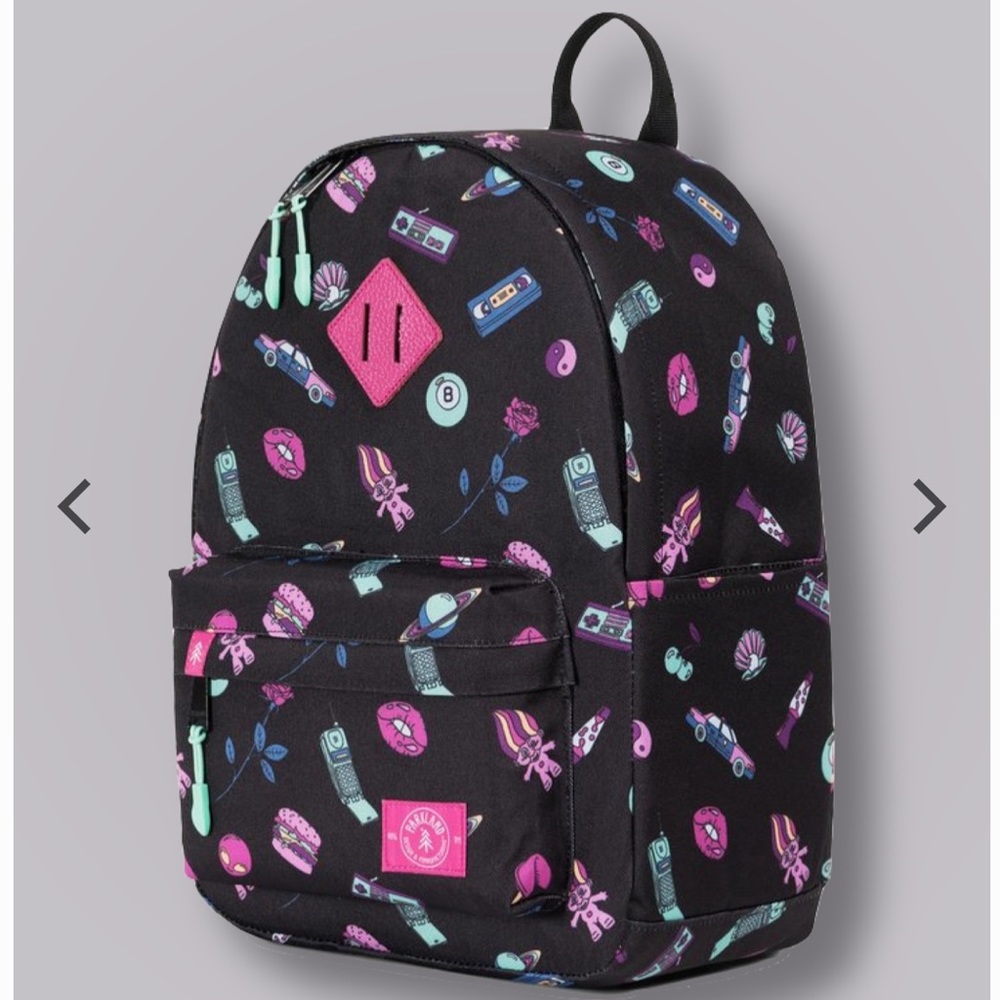 BNWT PARKLAND BAYSIDE BASE PATCHES POP BACKPACK🎒